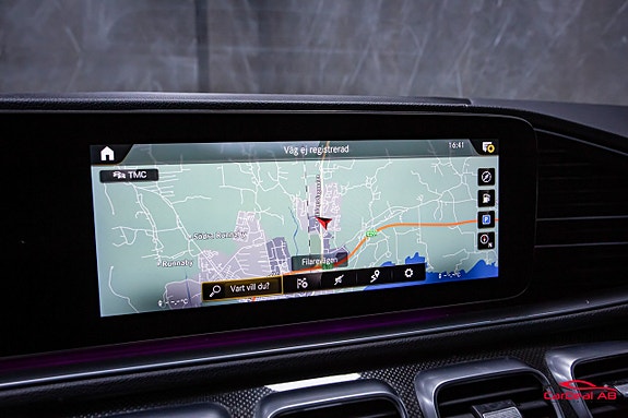 Mercedes-Benz GLE450 25 of 30