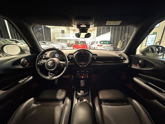 MINI Clubman Cooper S 10 of 17