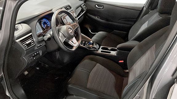 Nissan Leaf 5 of 5