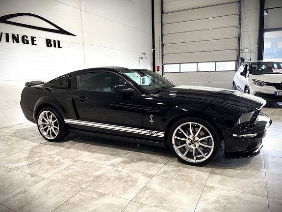 Ford Mustang 2 of 27