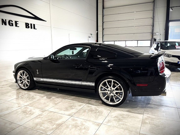 Ford Mustang 6 of 27