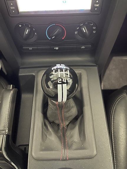 Ford Mustang 17 of 27