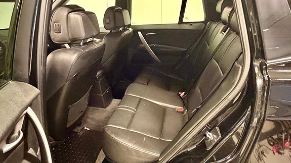 BMW X3 7 of 7