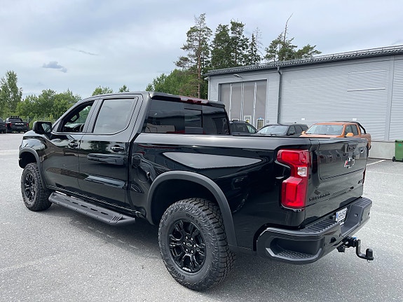 Chevrolet Silverado 1500 4 of 5