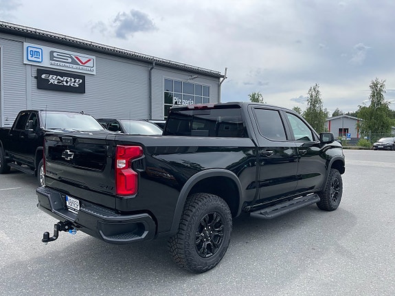 Chevrolet Silverado 1500 5 of 5