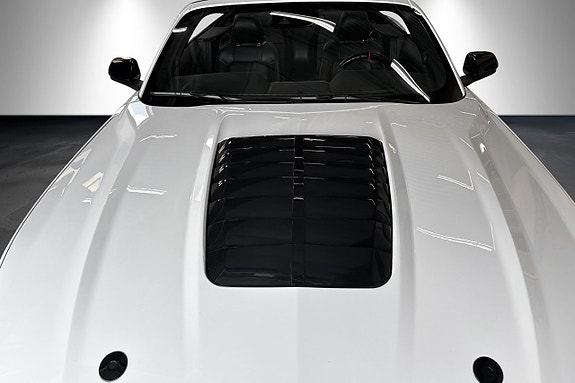 Ford Mustang 28 of 29