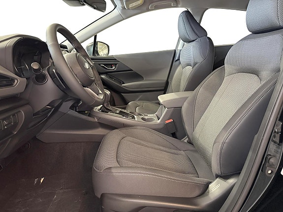 Subaru Crosstrek 2 of 5