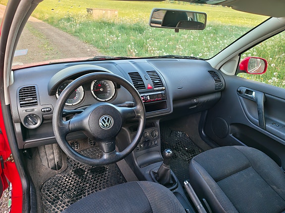 Volkswagen Polo 4 of 4
