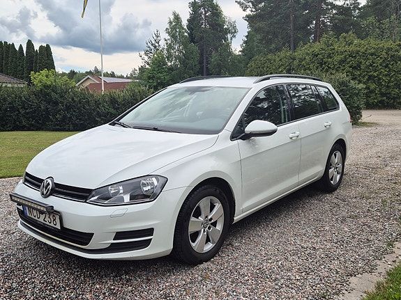 Volkswagen Golf VII 4 of 5