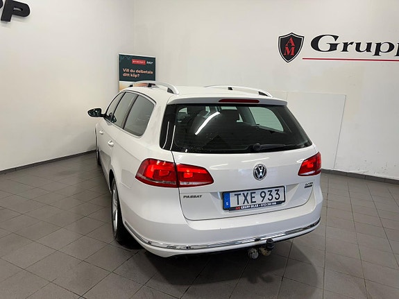 Volkswagen Passat 16 of 18