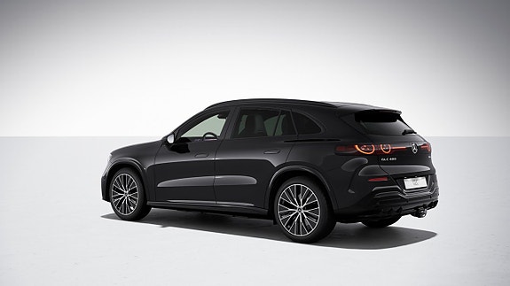 Mercedes-Benz GLC400 3 of 5