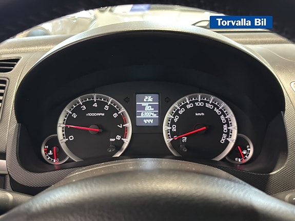 Suzuki Swift 10 of 13