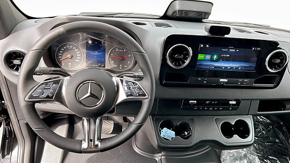 Mercedes-Benz Sprinter 319 4 of 12