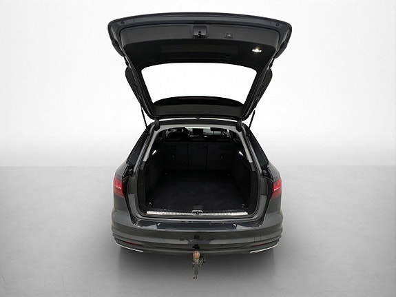 Audi A4 28 of 30