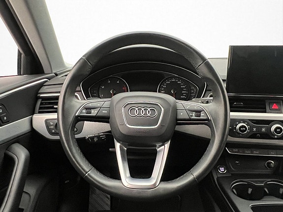 Audi A4 13 of 30