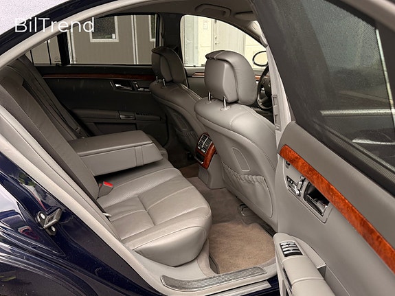 Mercedes-Benz S500 8 of 17
