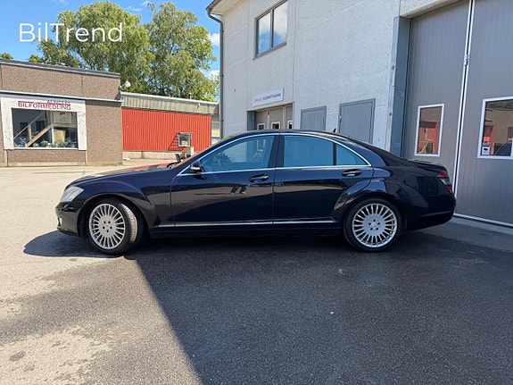 Mercedes-Benz S500 5 of 5
