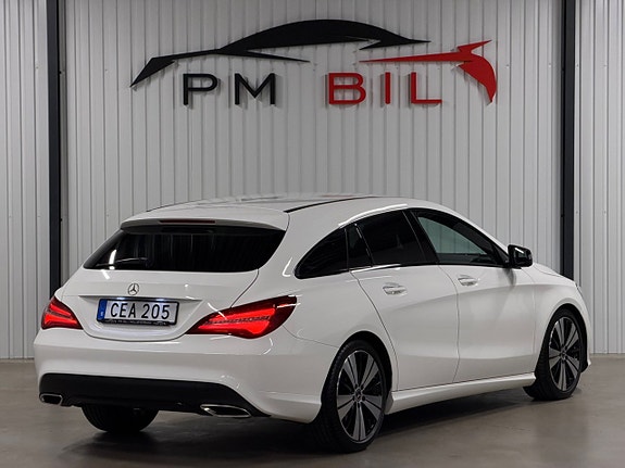 Mercedes-Benz CLA220 d 4 of 5