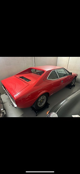 Ferrari Dino 308 2 of 5