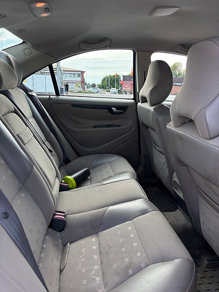 Volvo S60 7 of 14