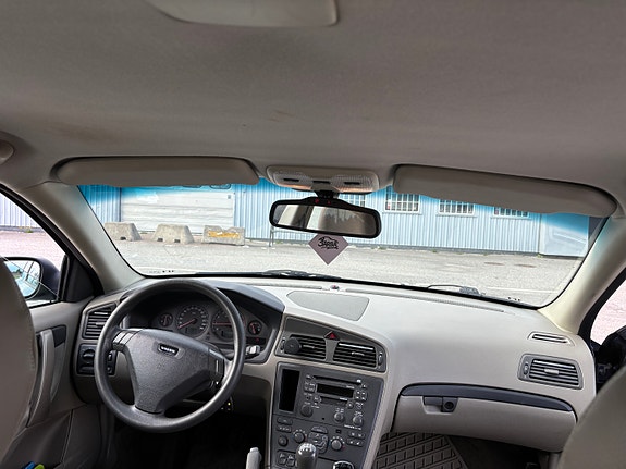 Volvo S60 10 of 14