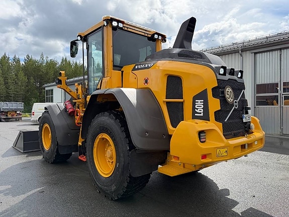 Volvo L60H bra utrustad  1.170.000+moms nya däck 3 of 5