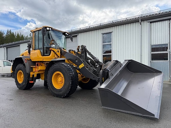 Volvo L60H bra utrustad  1.170.000+moms nya däck 4 of 5