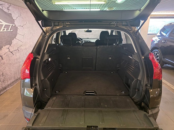 Peugeot 3008 16 of 17