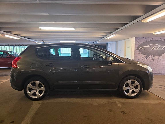 Peugeot 3008 7 of 17