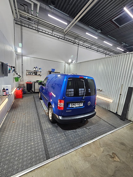 Volkswagen Caddy 3 of 5
