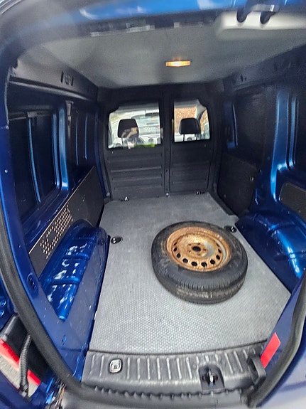 Volkswagen Caddy 8 of 10