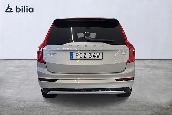 Volvo XC90 5 of 23