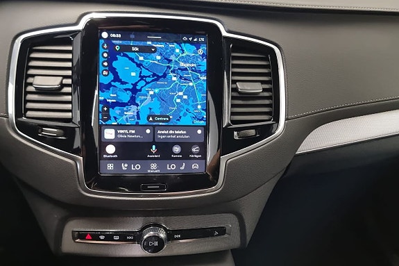 Volvo XC90 15 of 23