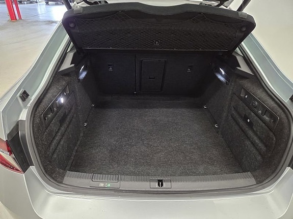 Skoda Superb 6 of 8
