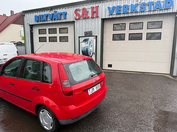 Ford Fiesta 5 of 5