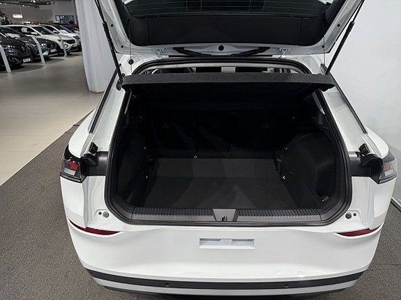 Volkswagen T-Roc 15 of 15