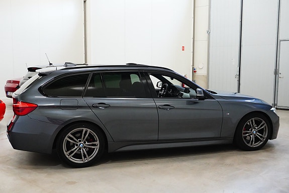 BMW 320d 4 of 5
