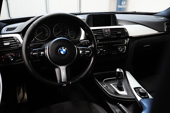 BMW 320d 15 of 21