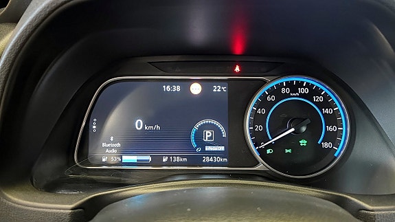 Nissan Leaf 12 of 13
