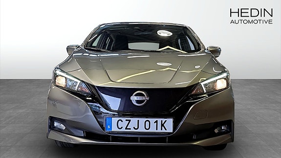Nissan Leaf 8 of 13