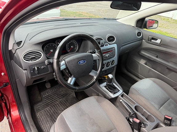 Ford Focus 5 of 5