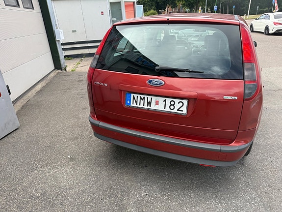 Ford Focus 3 of 5