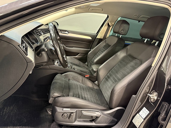 Volkswagen Passat 9 of 21