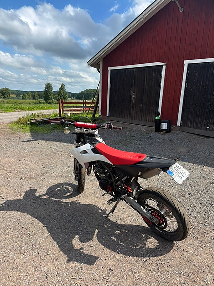 Fantic 125-4T 3 of 5