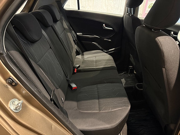 Kia Picanto 10 of 11