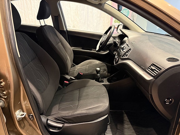 Kia Picanto 9 of 11