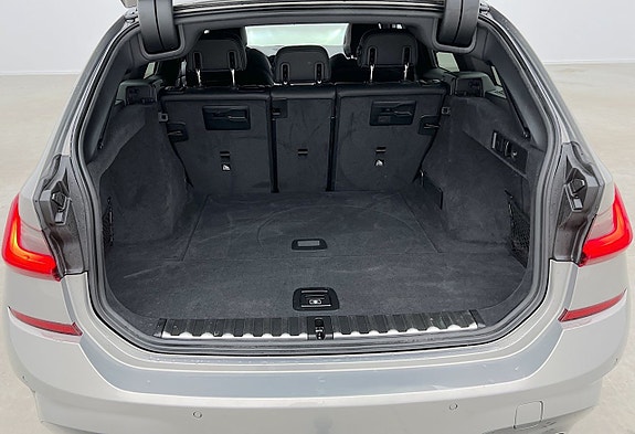 BMW 320d 17 of 30