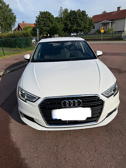 Audi A3 4 of 5