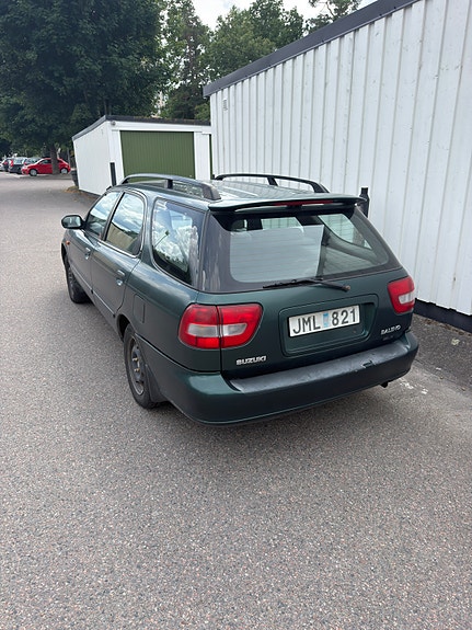 Suzuki Baleno 4 of 5