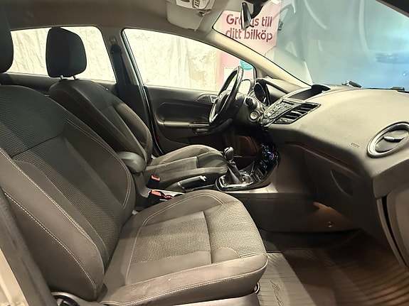 Ford Fiesta 10 of 12